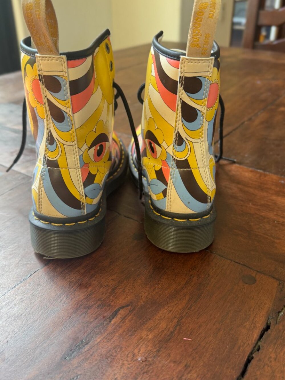 Retro Psychedelic Dr. Martens Vegan 1460 Boots EU 36 US 5 Floral Mod Groovy - Picture 6 of 11
